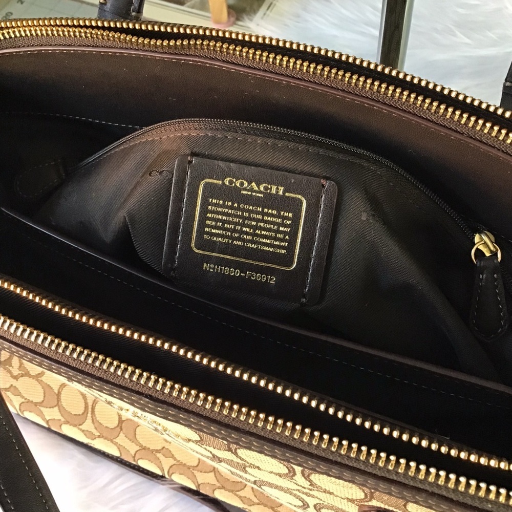 Coach 2-Way Signature Canvas Leather Handbag Shoulder Bag Beige Brown Excellent - Picture 9 of 12